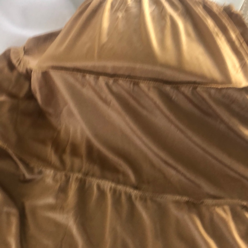Amy’s Closet gold MIDI Skirt size 16(XL)